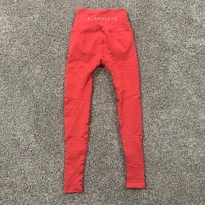 Alphalete Revival Leggings in Coral Red